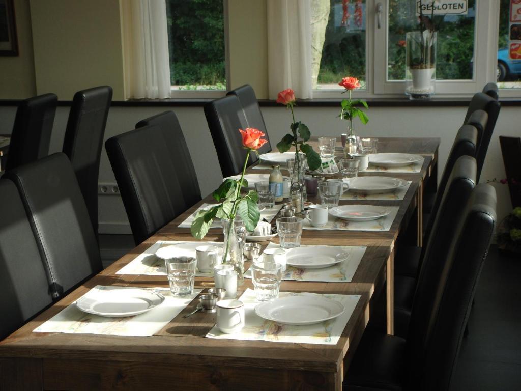 Hotel Restaurant Lakeside Uithoorn Ngoại thất bức ảnh